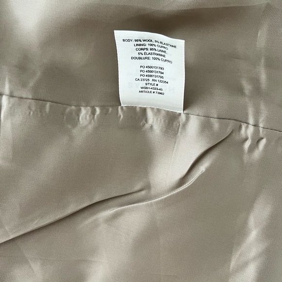 Aritzia Babaton Agency Tan Suit NWT and NWOT - Picture 4 of 5